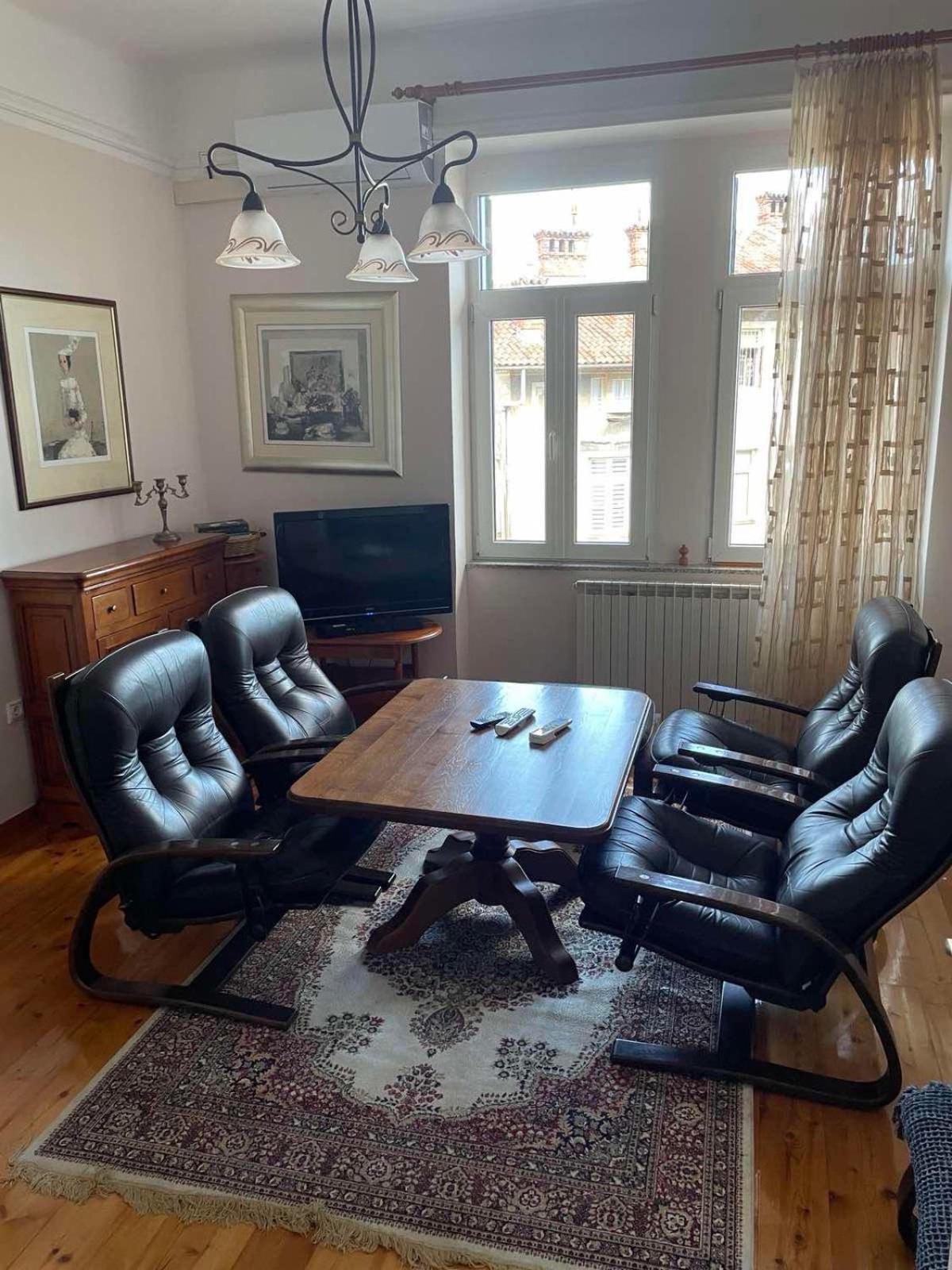 奥帕提亚Mika Apartman公寓 外观 照片